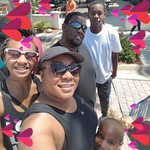 Meet your Posher, Shay